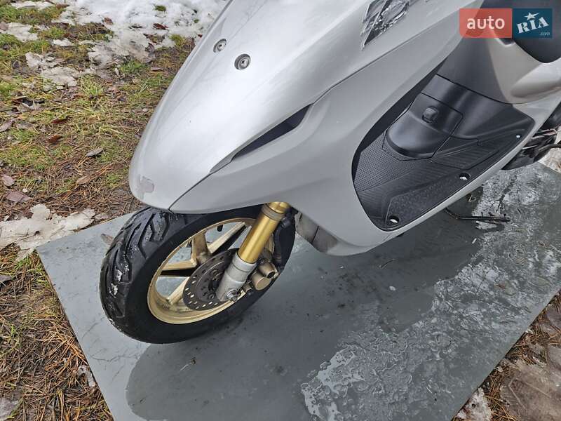 Скутер Honda Dio AF-63 2004 в Южноукраинске