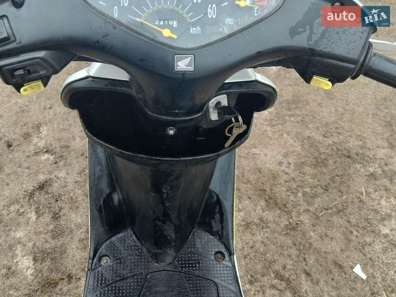 Вантажні моторолери, мотоцикли, скутери, мопеди Honda Dio AF-68 2015 в Рівному
