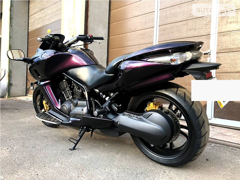 Мотоцикл Туризм Honda DN-01 2008 в Ровно фото 5 Мотоцикл Туризм Honda DN-01 2008 в Ровно