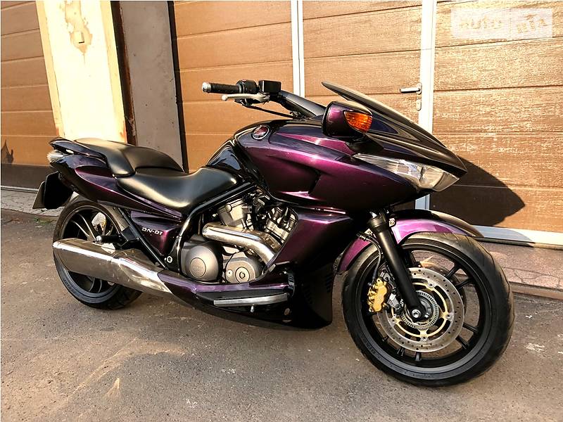 Мотоцикл Туризм Honda DN-01 2008 в Ровно фото 15 Мотоцикл Туризм Honda DN-01 2008 в Ровно