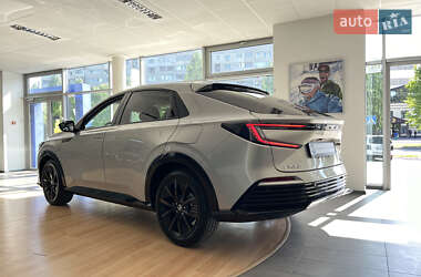 Позашляховик / Кросовер Honda e:NP2 2024 в 