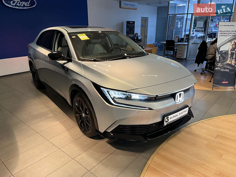 Внедорожник / Кроссовер Honda e:NP2 2024 в Киеве