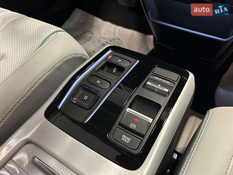 Внедорожник / Кроссовер Honda e:NP2 2024 в Киеве