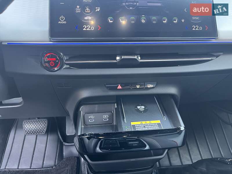 Внедорожник / Кроссовер Honda e:NP2 2024 в Киеве