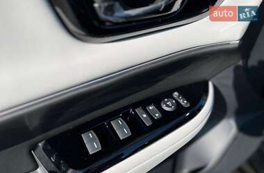 Позашляховик / Кросовер Honda e:NP2 2024 в 