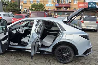 Внедорожник / Кроссовер Honda e:NP2 2025 в Киеве