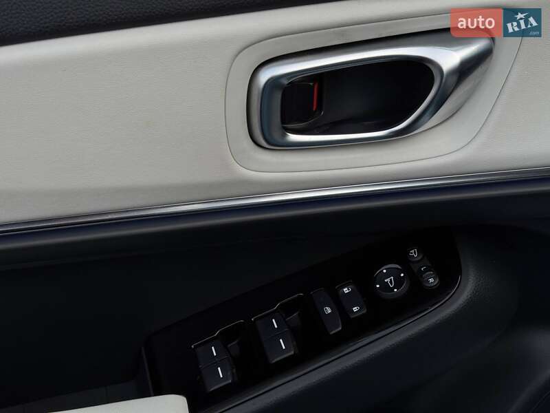 Внедорожник / Кроссовер Honda e:Ny1 2023 в Ровно