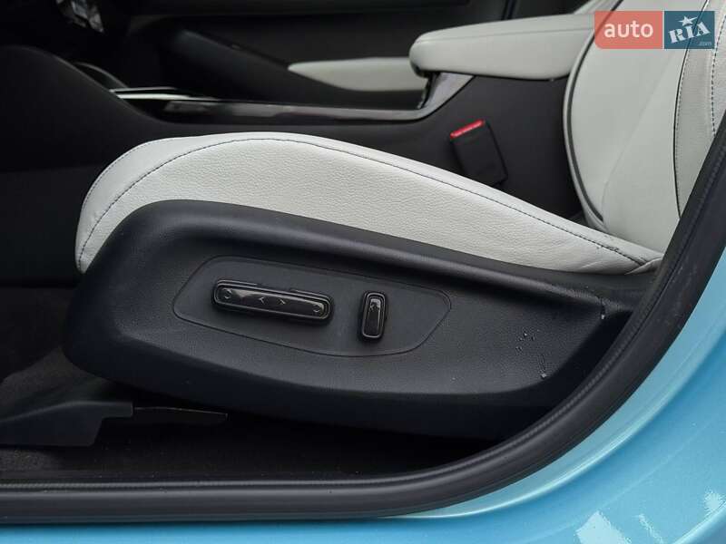 Внедорожник / Кроссовер Honda e:Ny1 2023 в Ровно