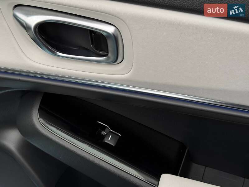 Внедорожник / Кроссовер Honda e:Ny1 2023 в Ровно