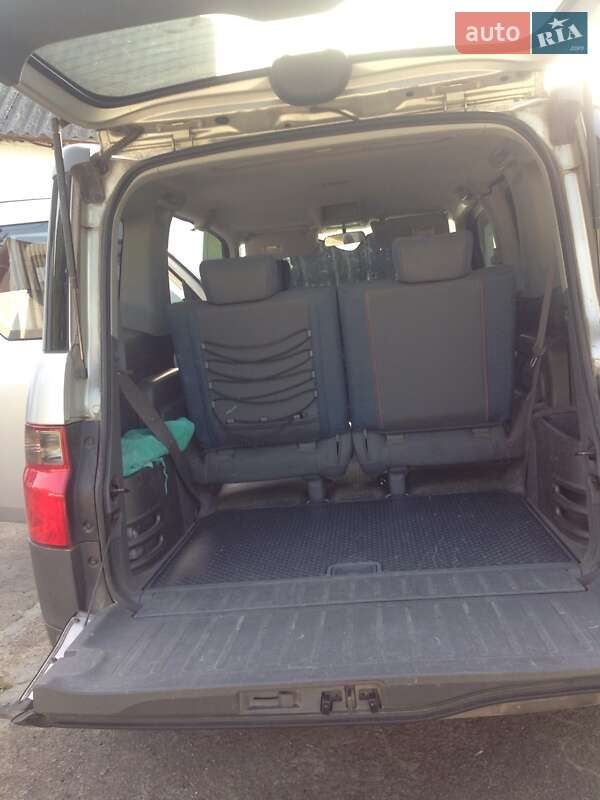 Позашляховик / Кросовер Honda Element 2004 в Львові