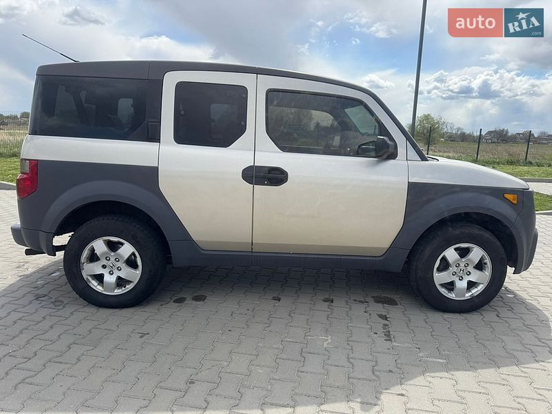 Позашляховик / Кросовер Honda Element 2003 в Чернігові
