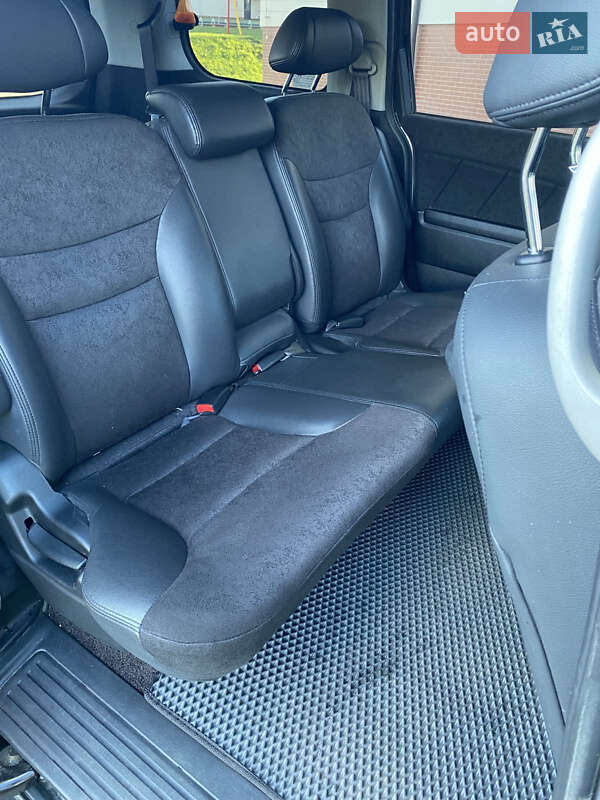 Минивэн Honda Elysion 2010 в Херсоне