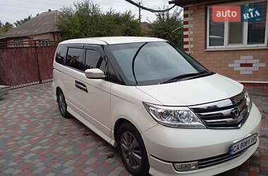 Мінівен Honda Elysion 2011 в 