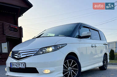 Минивэн Honda Elysion 2011 в 