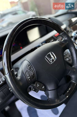 Минивэн Honda Elysion 2011 в 