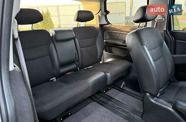 Минивэн Honda Elysion 2011 в 