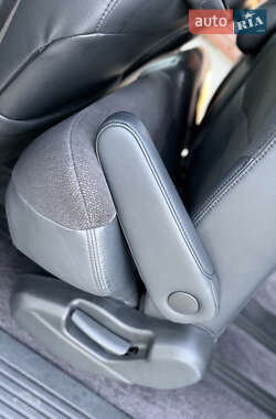 Минивэн Honda Elysion 2011 в 