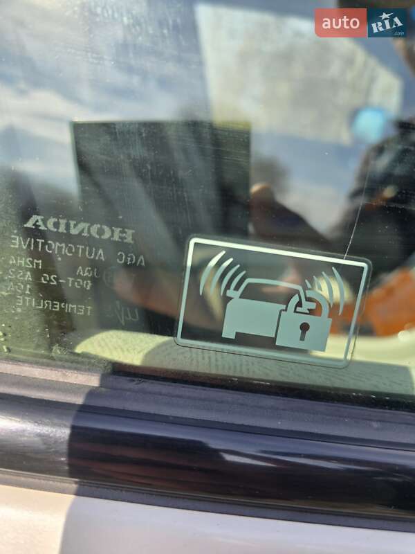 Мінівен Honda Elysion 2010 в Літині