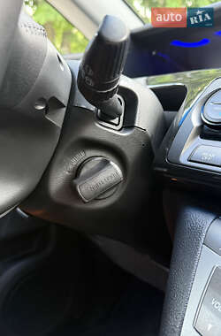 Минивэн Honda Elysion 2012 в 
