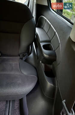 Минивэн Honda Elysion 2012 в 