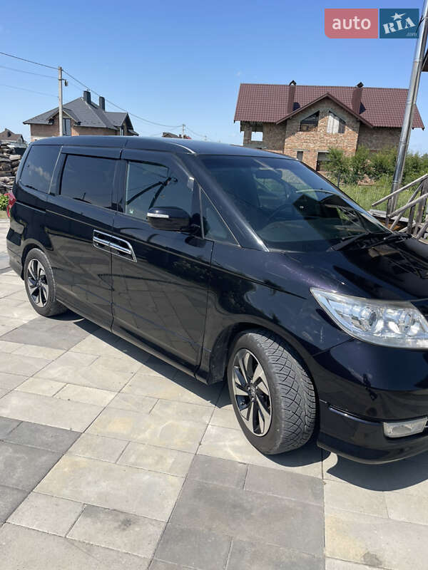 Мінівен Honda Elysion 2010 в Івано-Франківську