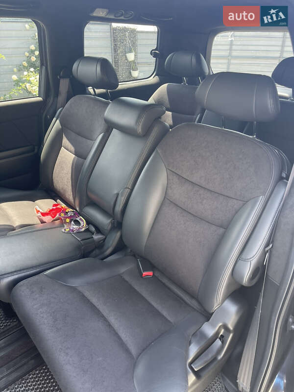 Мінівен Honda Elysion 2010 в Івано-Франківську