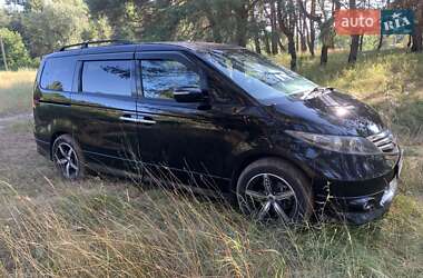 Минивэн Honda Elysion 2010 в 