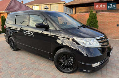 Минивэн Honda Elysion 2012 в 