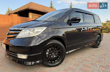 Минивэн Honda Elysion 2012 в 