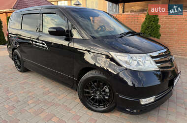 Минивэн Honda Elysion 2012 в 