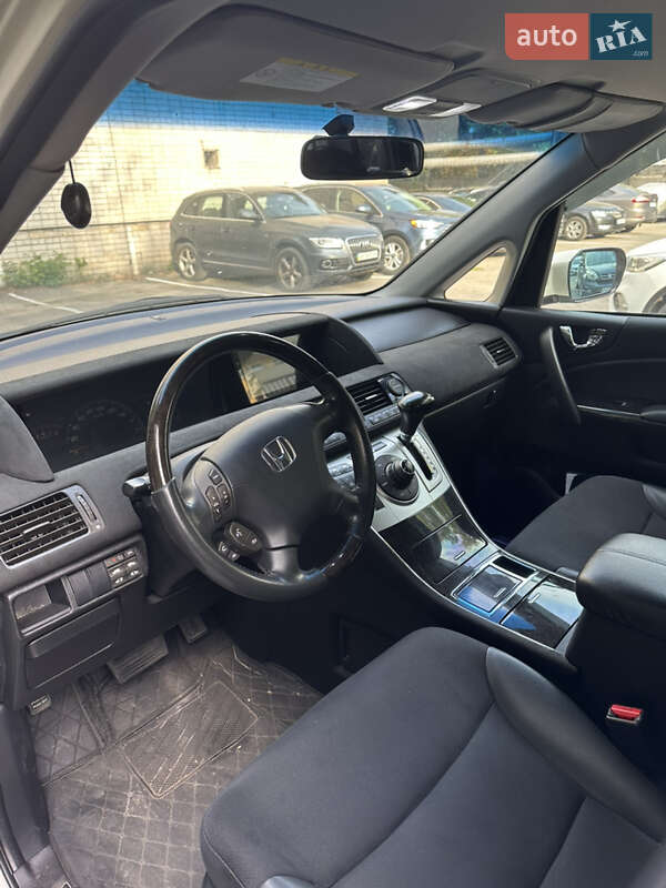 Минивэн Honda Elysion 2011 в 