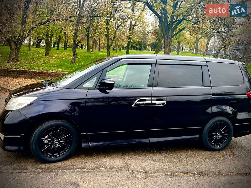 Минивэн Honda Elysion 2012 в Николаеве