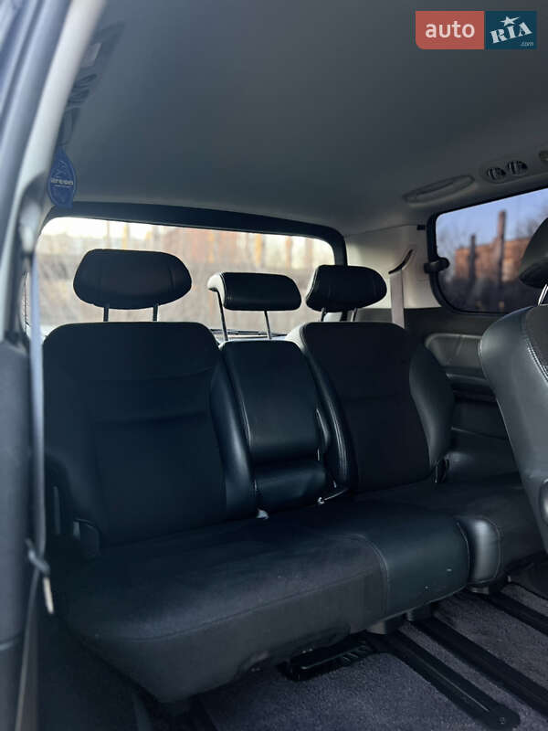 Минивэн Honda Elysion 2012 в Николаеве