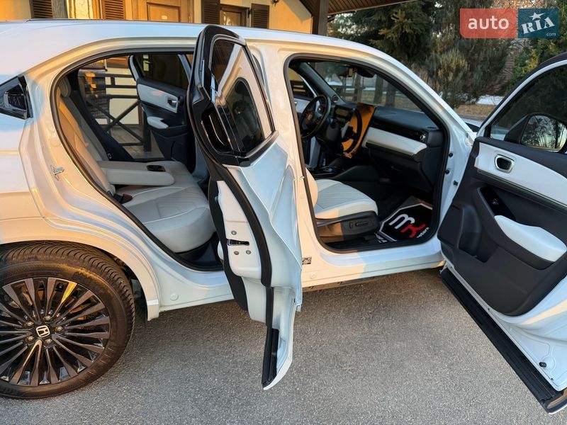 Внедорожник / Кроссовер Honda eNP1 2023 в Киеве