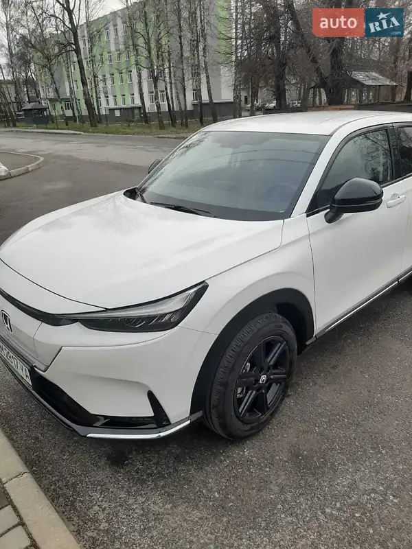 Honda eNS1 2024