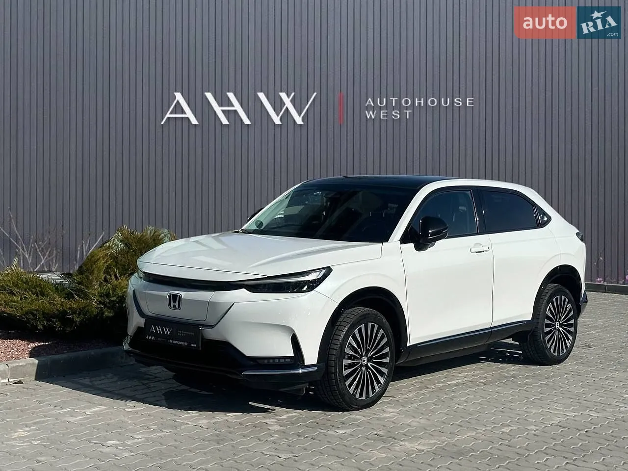 2023 Honda e:NS1 - фото 1