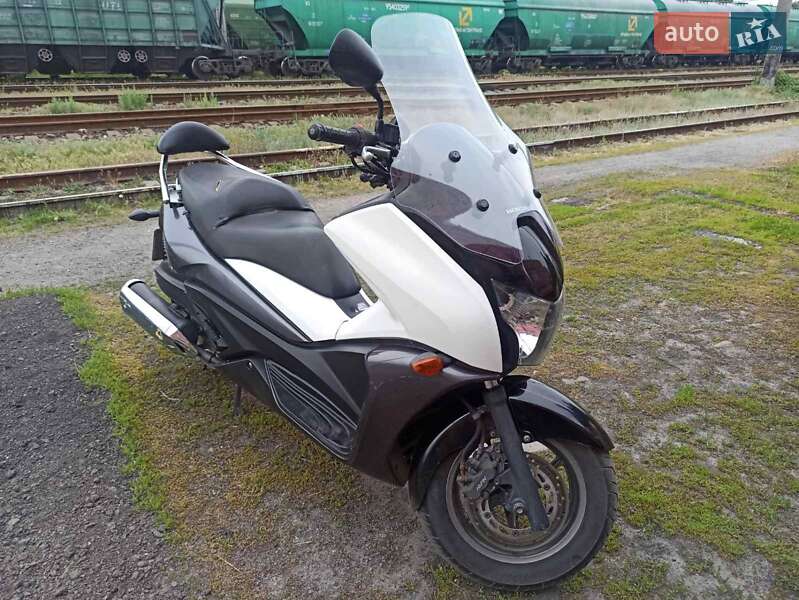 Макси-скутер Honda Faze 250 2013 в 