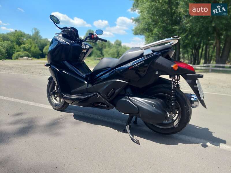 Макси-скутер Honda Faze 250 2011 в Малине