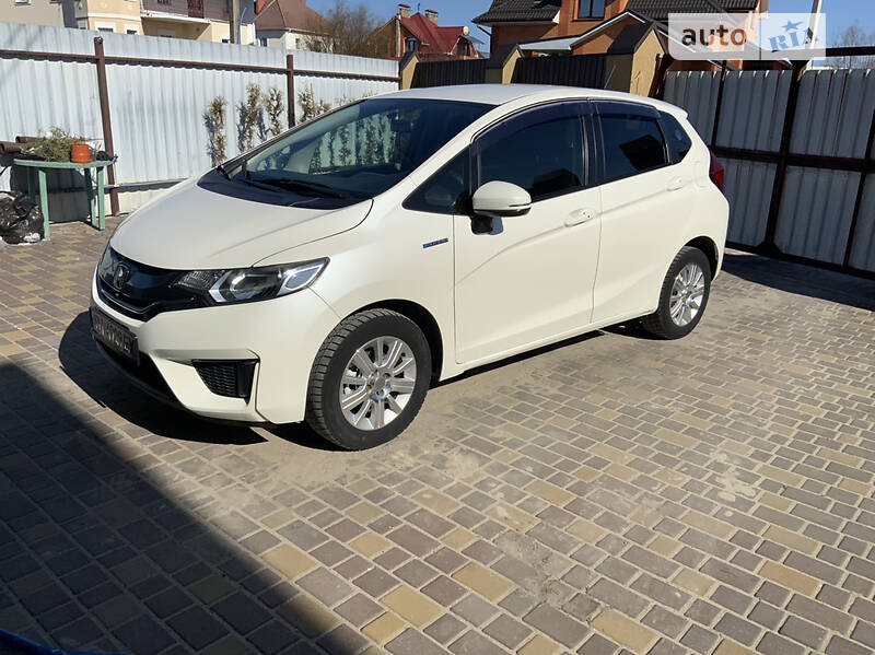 Хэтчбек Honda Fit 2015 в 