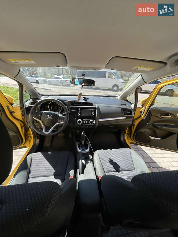 Хэтчбек Honda Fit 2018 в Львове