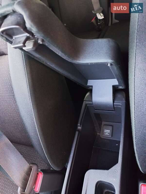 Хетчбек Honda Fit 2016 в Києві