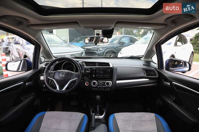 Хэтчбек Honda Fit 2017 в Харькове