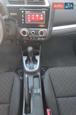 Хэтчбек Honda Fit 2015 в 