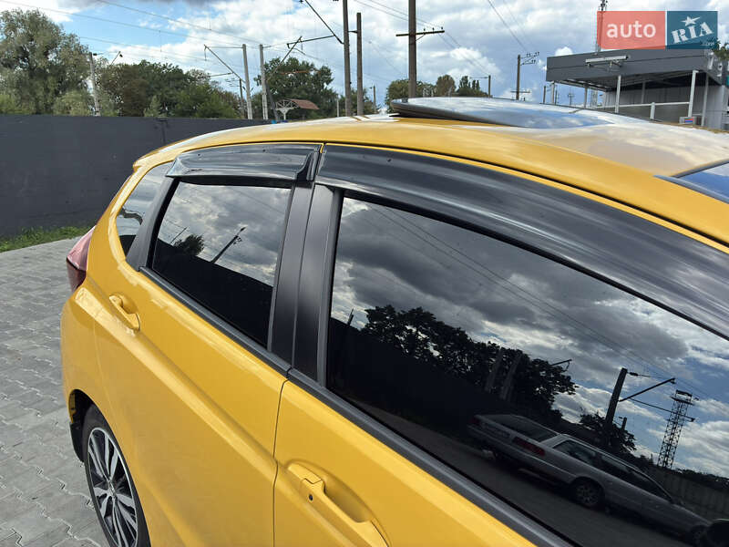 Хэтчбек Honda Fit 2017 в Киеве