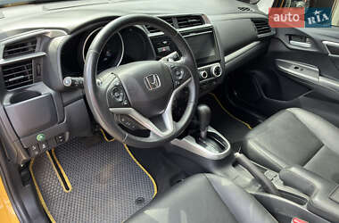 Хэтчбек Honda Fit 2017 в 