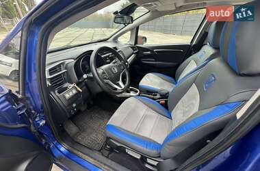 Хэтчбек Honda Fit 2017 в 