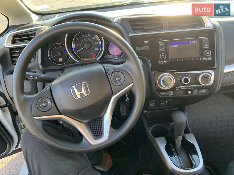 Хэтчбек Honda Fit 2016 в Луцке фото 11 Хэтчбек Honda Fit 2016 в Луцке