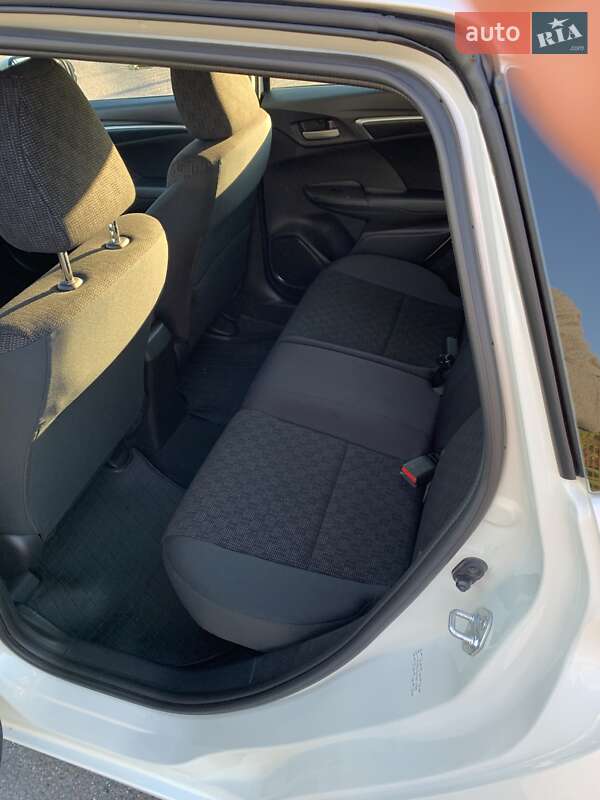 Хэтчбек Honda Fit 2016 в Луцке фото 15 Хэтчбек Honda Fit 2016 в Луцке