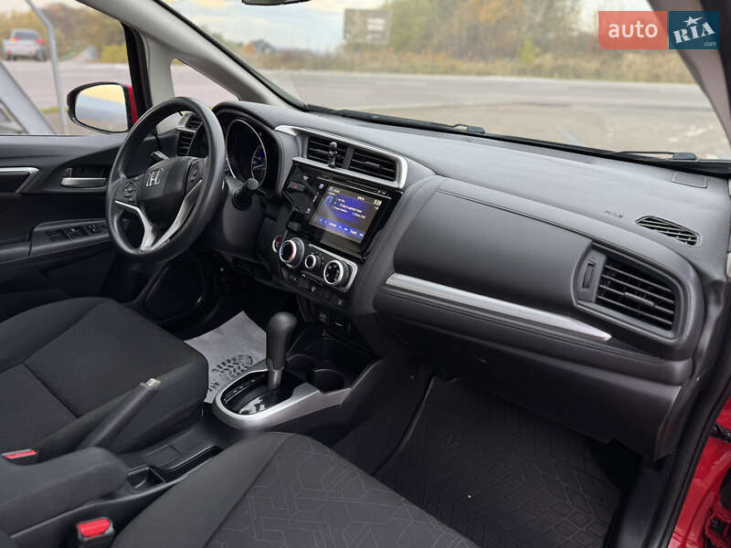 Хэтчбек Honda Fit 2017 в Дрогобыче