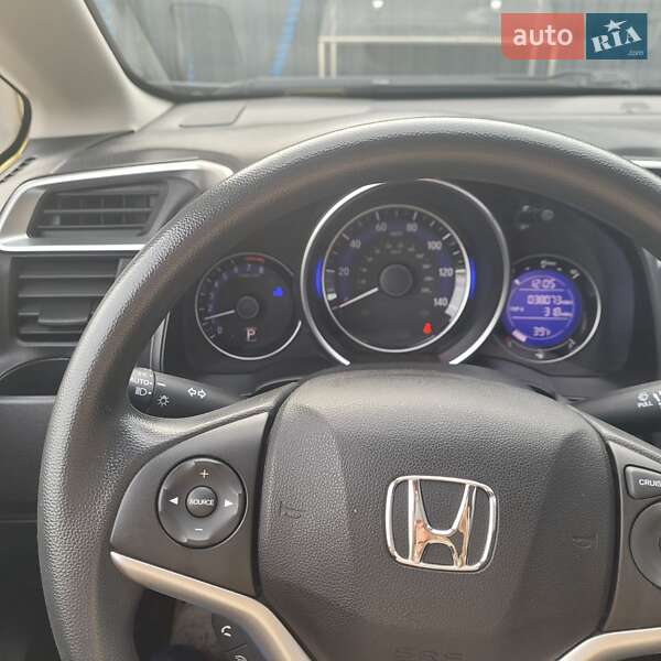 Хэтчбек Honda Fit 2016 в Гостомеле